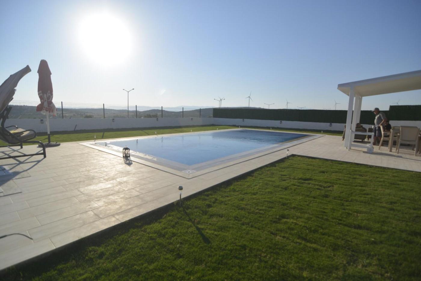 Çeşme'de Görkemli Deniz ve Doğa Manzaralı, Özel Havuzlu, Kiralık Villa-20414
