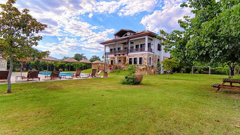 Ortaca Dalyan'da Geniş Bahçe İçerisinde, Özel Havuzlu, Ferah Villa-31555