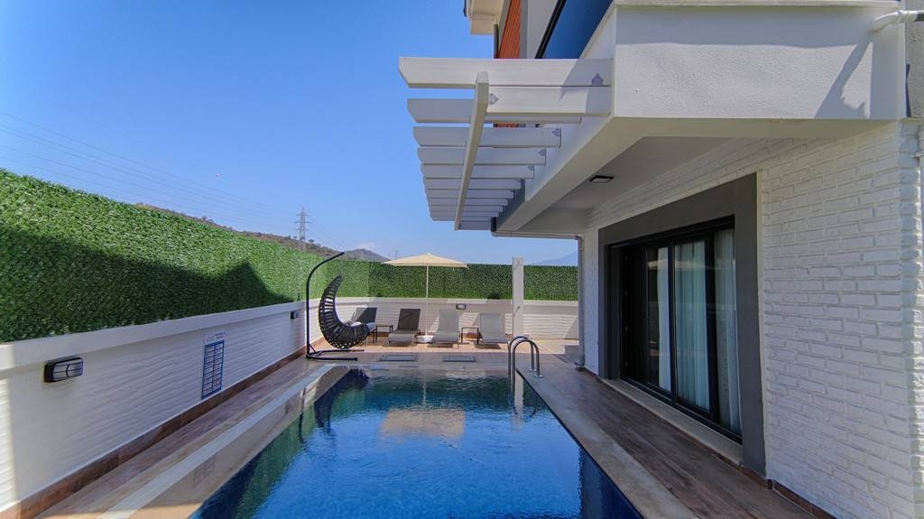 Fethiye Karagedik'te Kalabalık Ailelere Uygun, Özel Havuzlu, Şık Villa