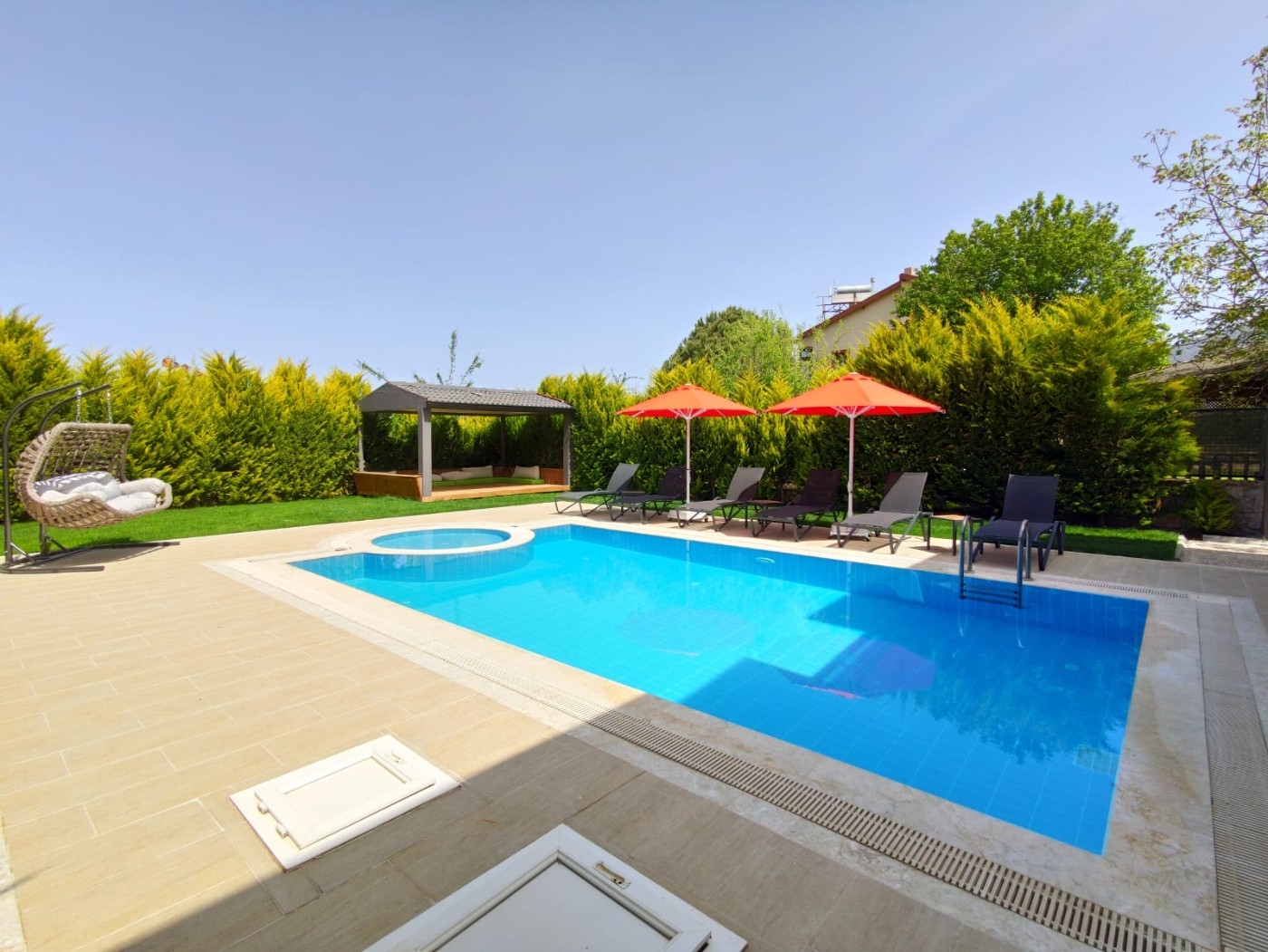 Fethiye Ölüdeniz'de Ferah Bahçeli, Özel Havuzlu, 4+1 Kiralık Villa