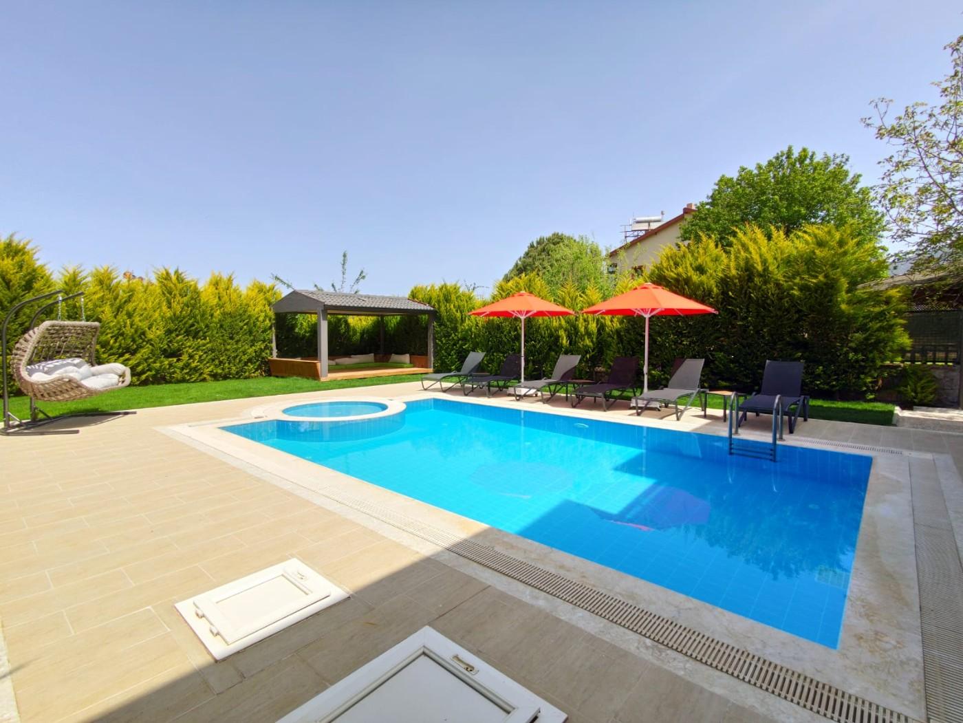 Fethiye Ölüdeniz'de Ferah Bahçeli, Özel Havuzlu, 4+1 Kiralık Villa-16205