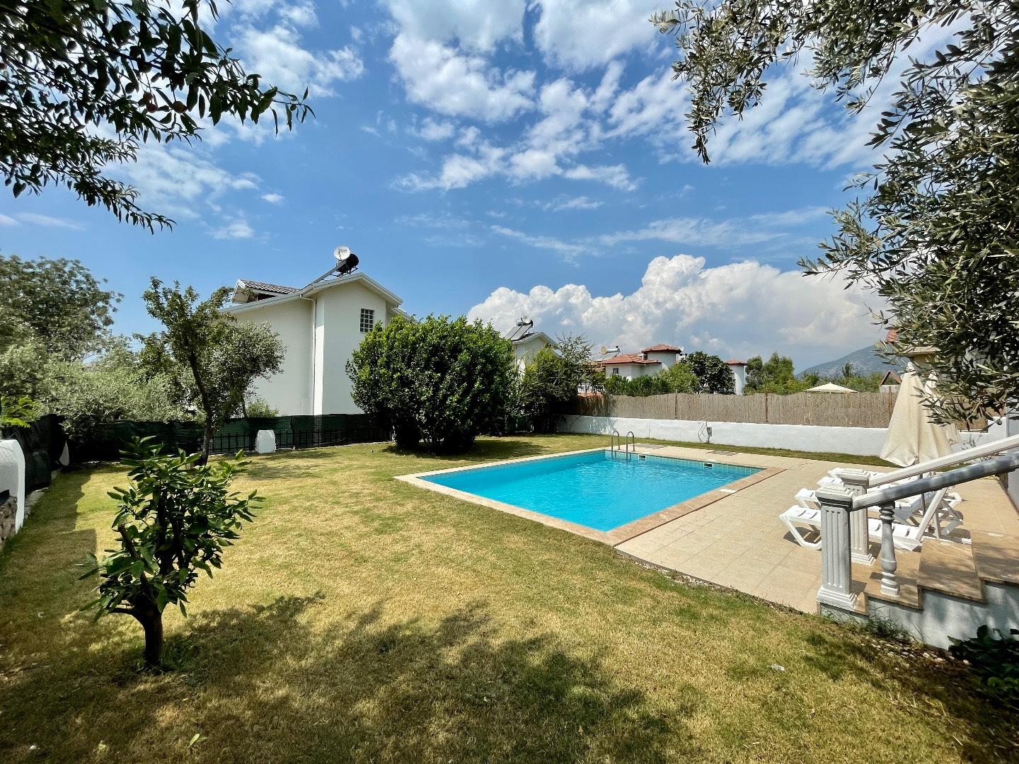 Fethiye Ölüdeniz'de Denize Yakın, Özel Havuzlu, Bahçeli Villa-30626