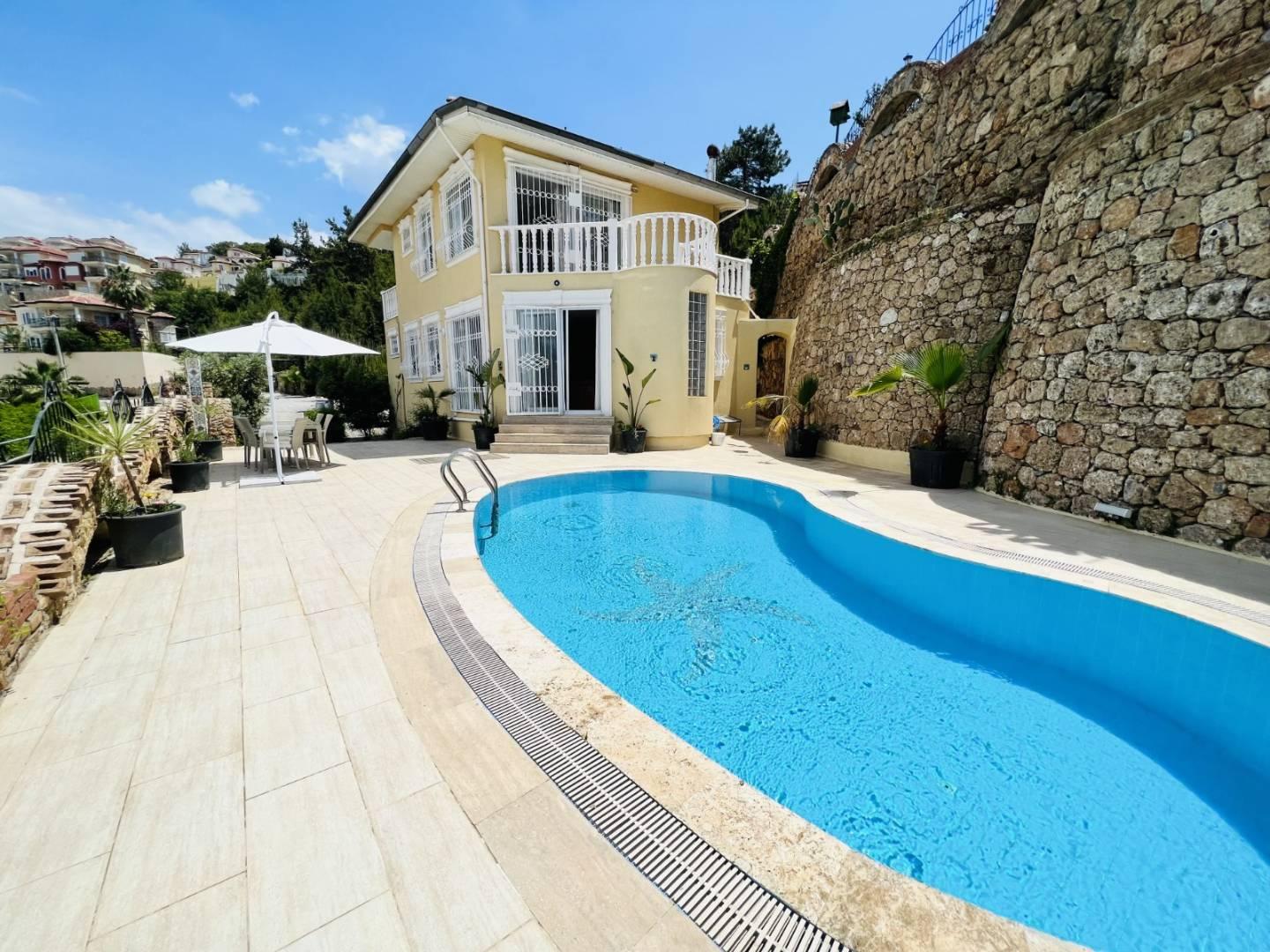 Alanya Kargıcak'ta Elverişli Konumda, Özel Havuzlu, Yazlık Villa-27045