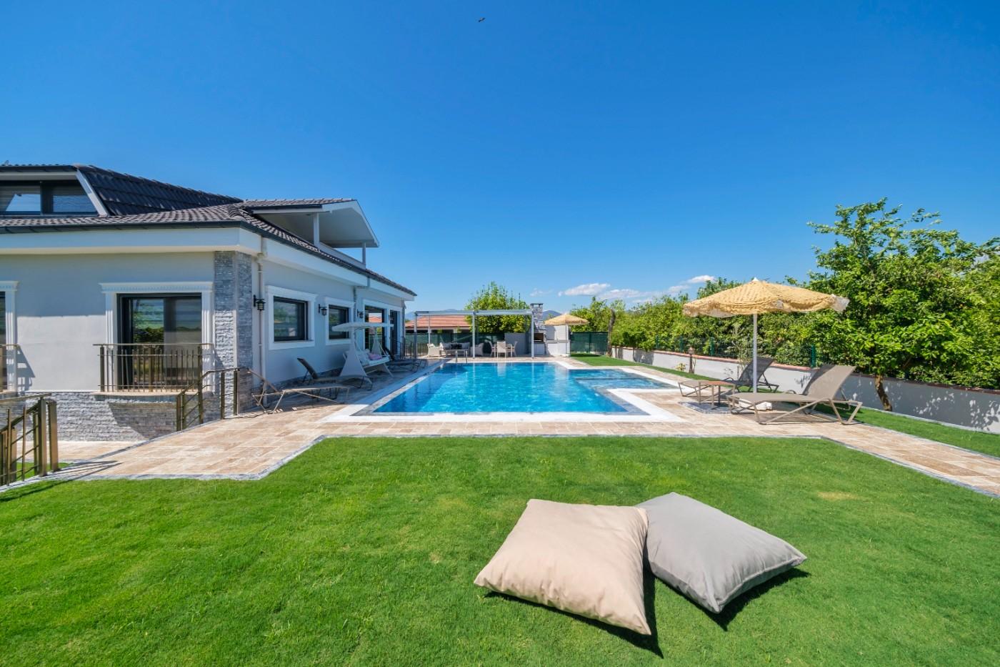 Muğla Ortaca'da Doğa Manzaralı, Özel Havuzlu, Kiralık Villa-21042