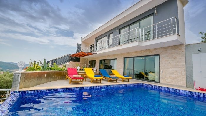 Kaş İslamlar'da Deniz ve Doğa Manzaralı, Özel Havuzlu, Kiralık Villa