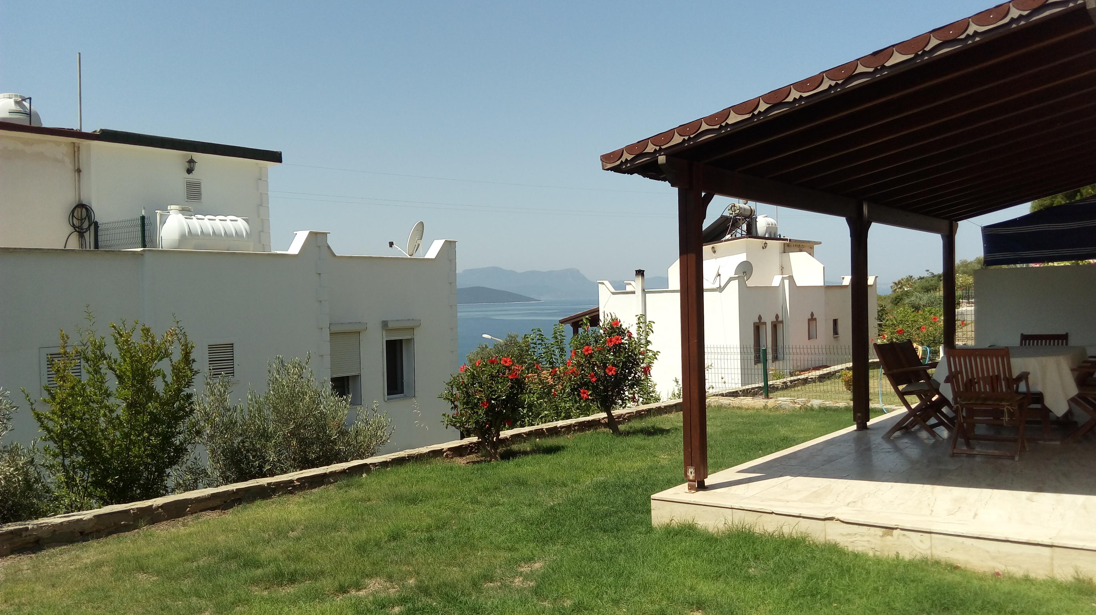 Muğla Milas'ta Plajlı Sitede, Deniz Manzaralı, Tripleks Villa -24728