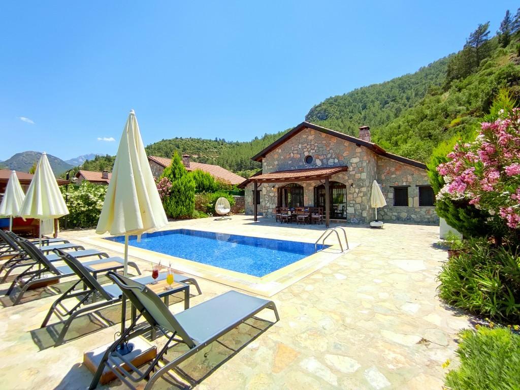 Fethiye Kayaköy'de Huzurlu Doğa İçerisinde, Özel Havuzlu, Taş Villa-17104