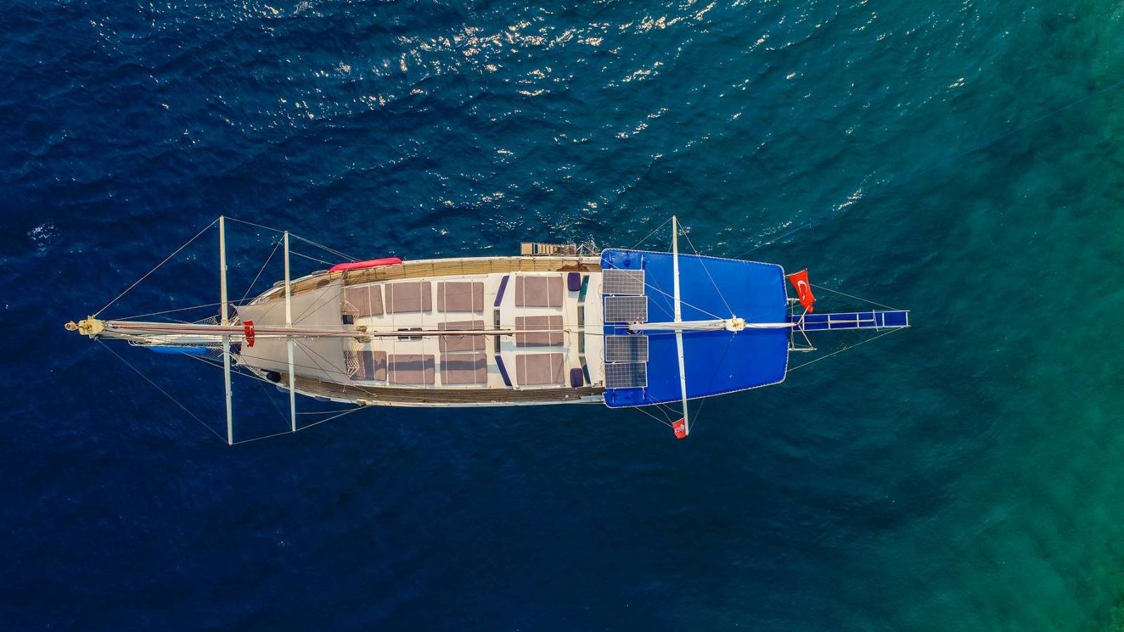 Muğla Marmaris Çıkışlı, 16 Kişilik, 8 Kabinli, Kaptanlı, Kiralık Gulet