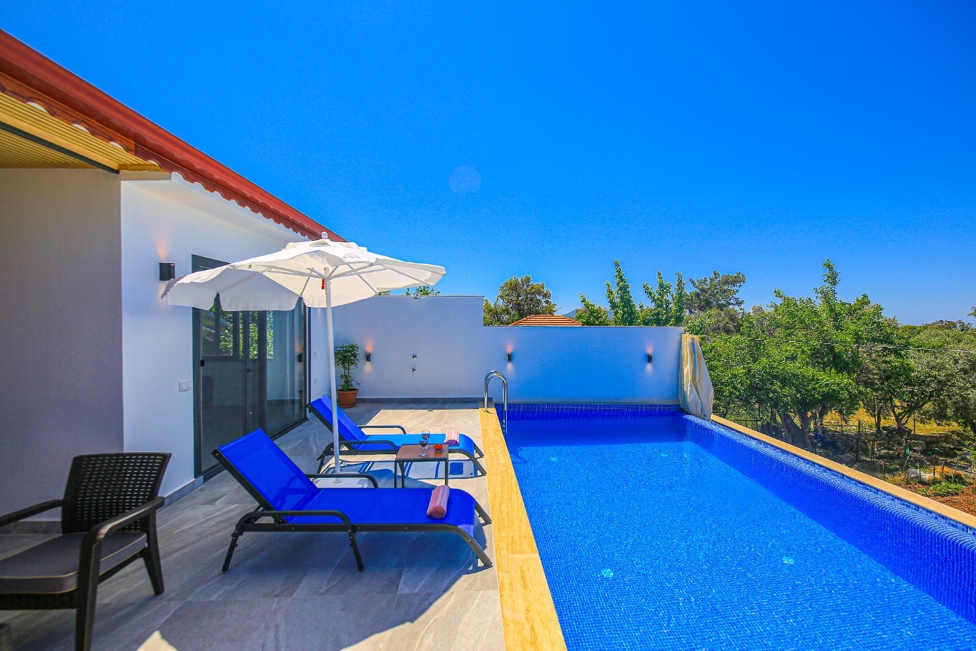 Kalkan Üzümlü'de Mükemmel Doğa Manzaralı, Özel Havuzlu, Kiralık Villa