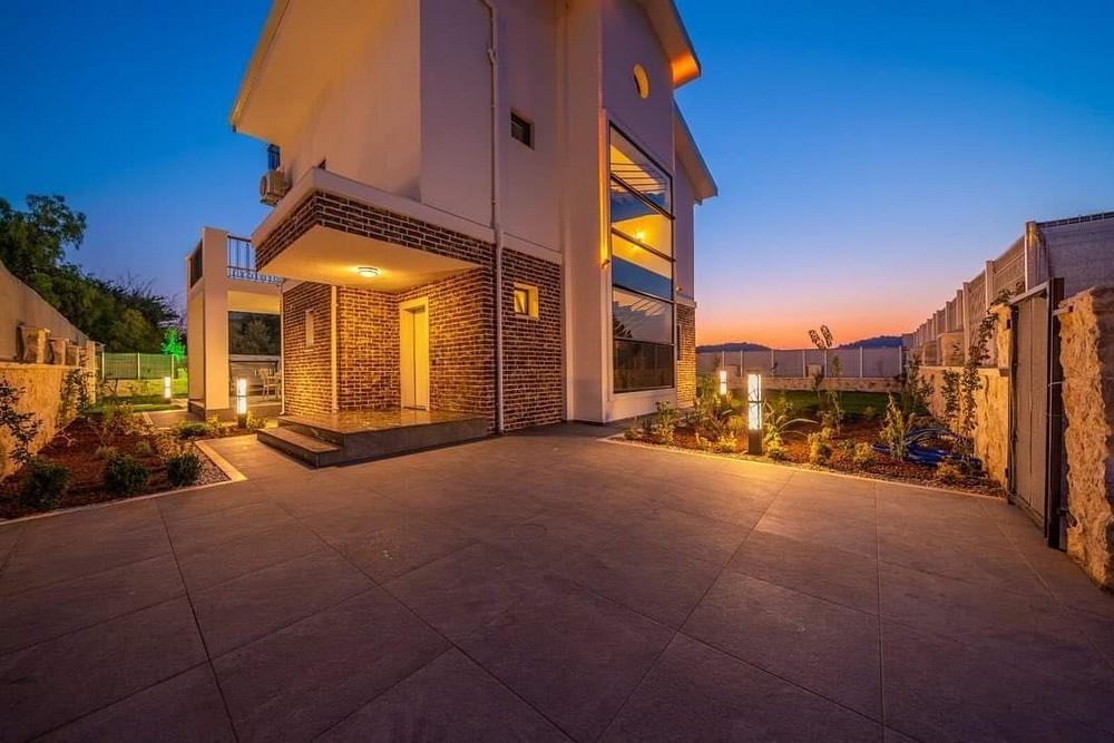 Fethiye Ölüdeniz'de Göz Alıcı Tasarımlı, Özel Havuzlu, Jakuzili Villa-20956