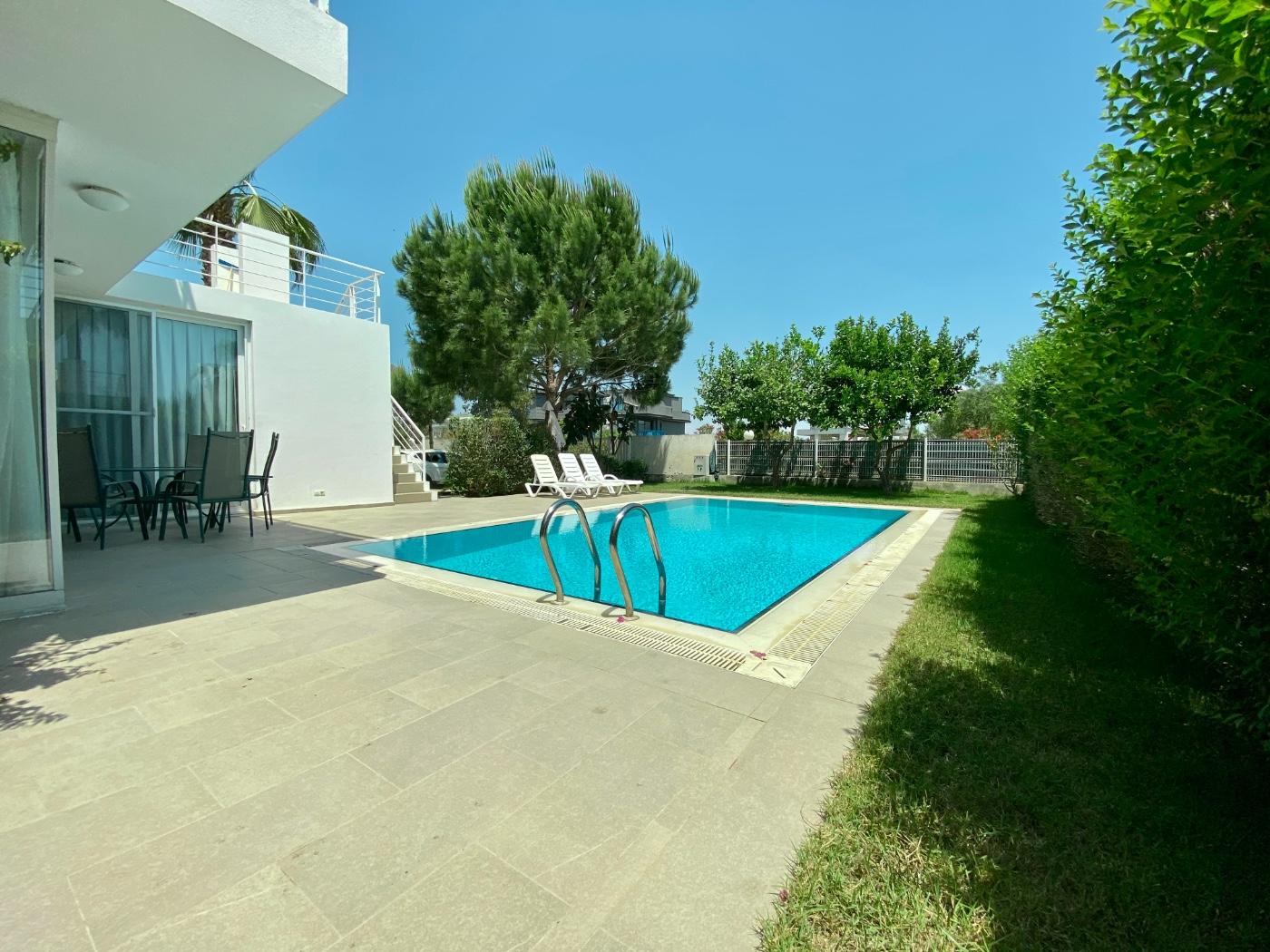 Serik Kadriye'de Denize Yakın Konumda, Özel Havuzlu, Konforlu Villa-19877