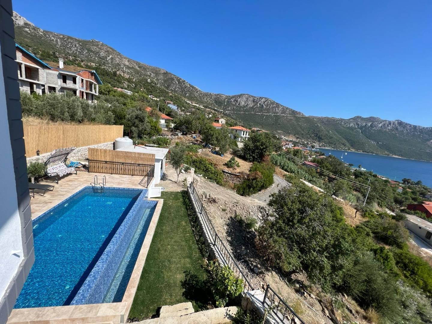 Marmaris Söğüt'te Enfes Manzaralı, Özel Havuzlu, Kiralık Villa-28357