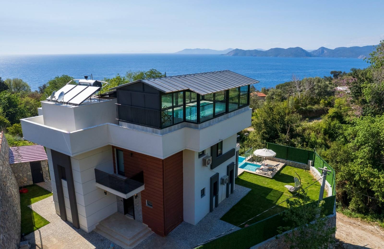 Fethiye Faralya'da Deniz Manzaralı, Isıtmalı Havuzlu, Lüks Villa