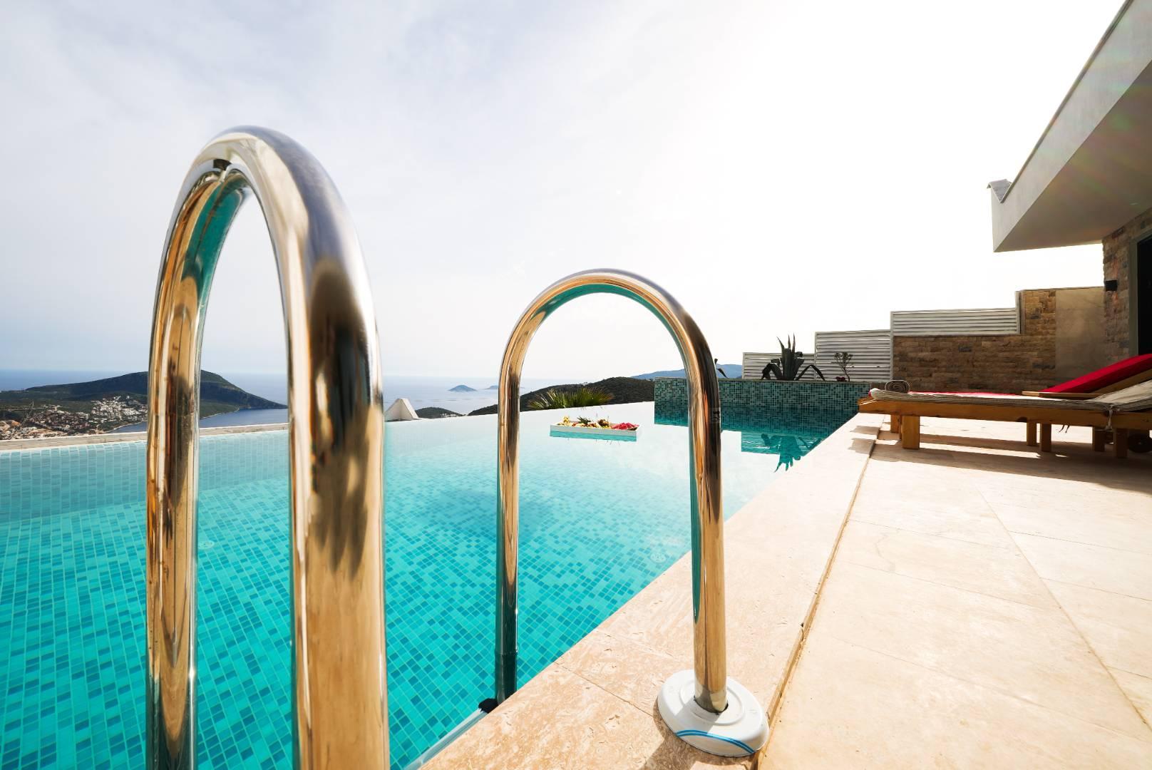 Kaş İslamlar'da Deniz Manzaralı, Özel Havuzlu, Jakuzili, Kiralık Villa-26646