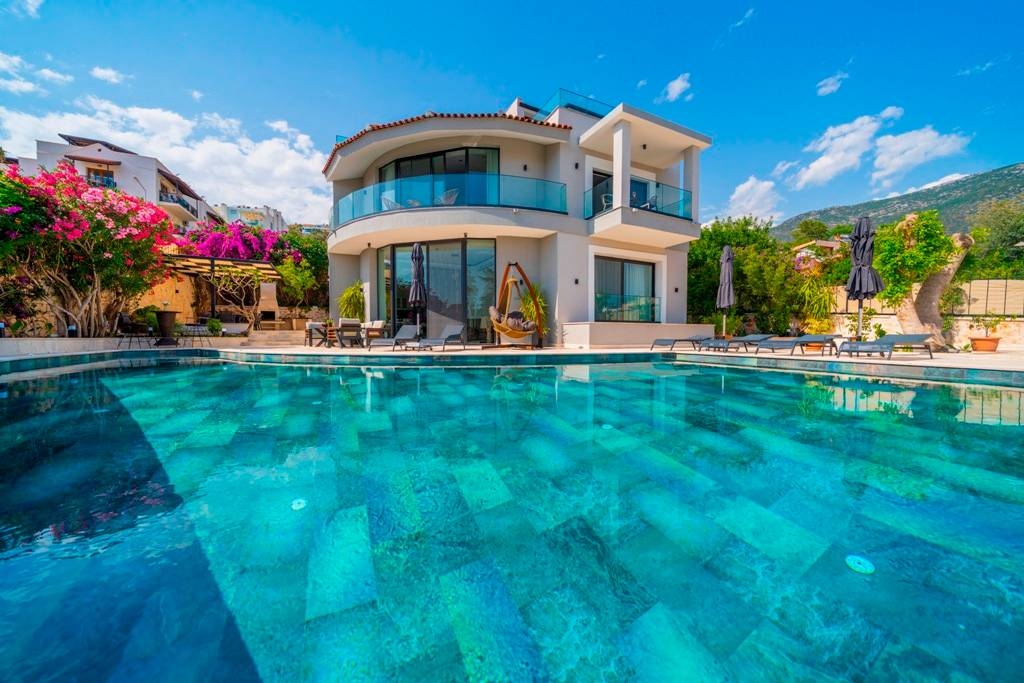 Kalkan Kalamar'da Muhteşem Deniz Manzaralı, Özel Havuzlu, Yazlık Villa