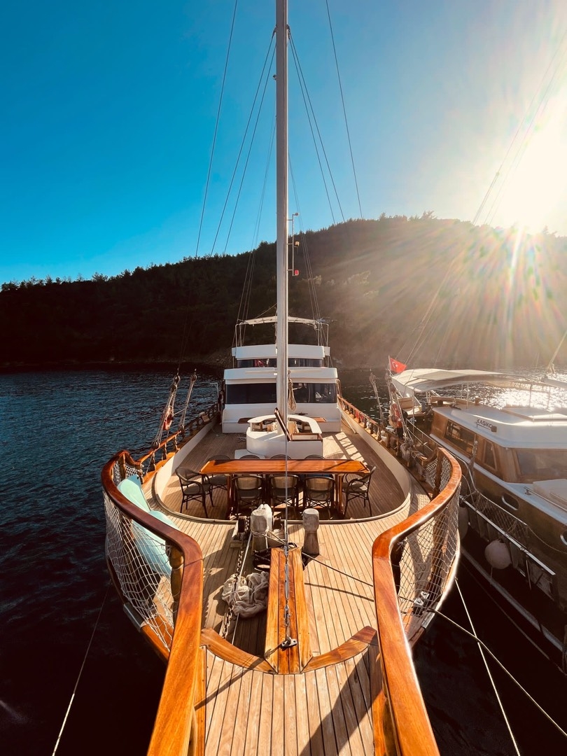 Göcek'te Eşsiz Mavi Sularda, 5 Çift Kabinli, Kiralık Gulet