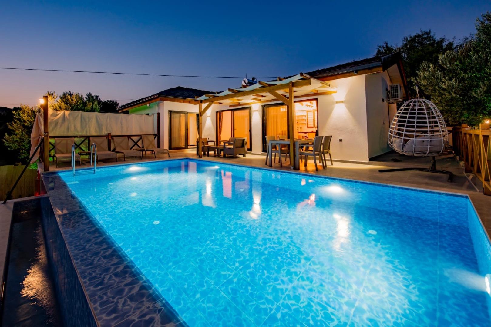 Muğla Seydikemer'de Doğanın Kalbinde, Özel Havuzlu, 4 Kişilik Villa-28533
