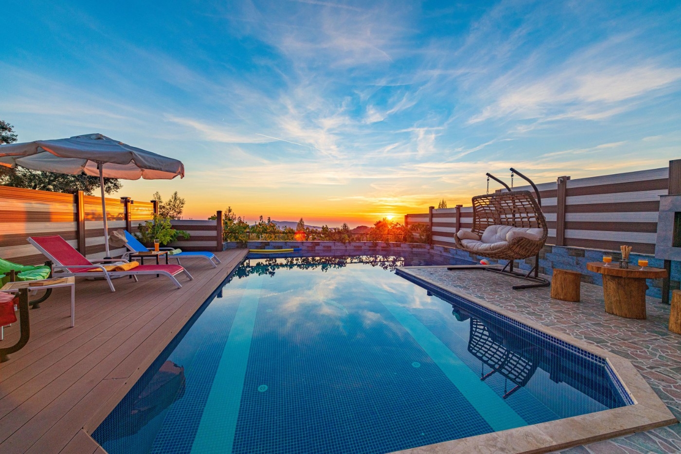 Kaş İslamlar'da Enfes Doğada, Kapalı Özel Havuzlu, Balayı Villası