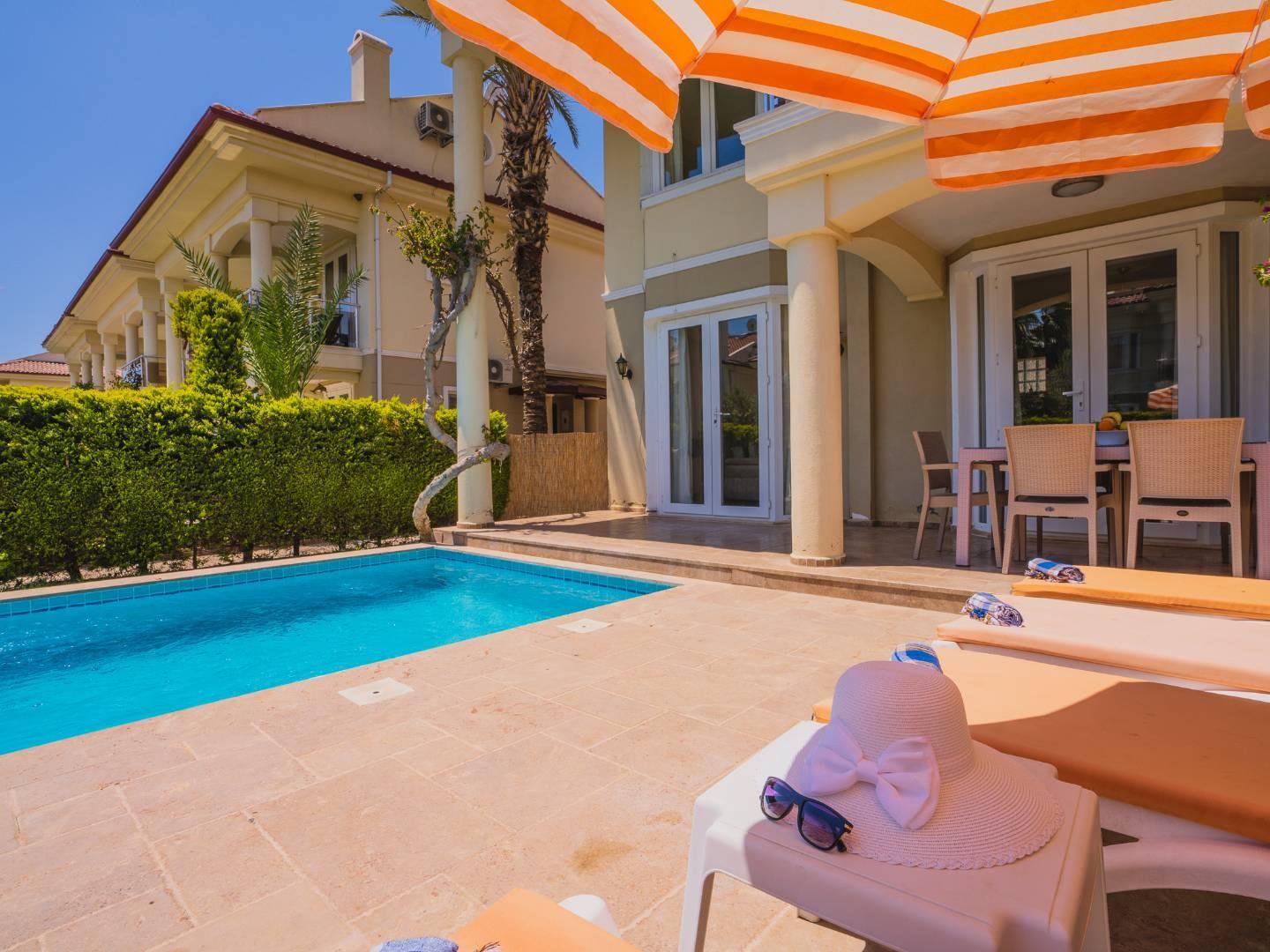 Fethiye'de Denize Sıfır, Tesis İçerisinde, Özel Havuzlu, Modern Villa-31233