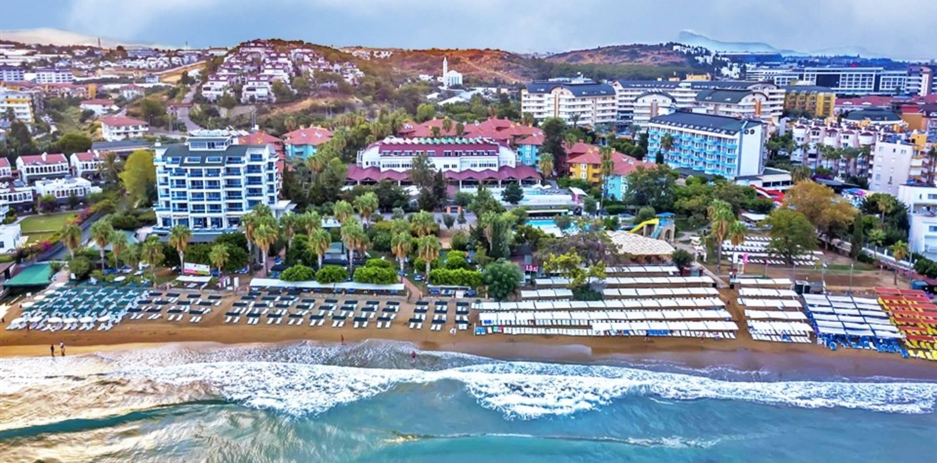 Alanya Türkler'de Merkeze Yakın, Geniş Ailelere Uygun, Kiralık Villa-28743