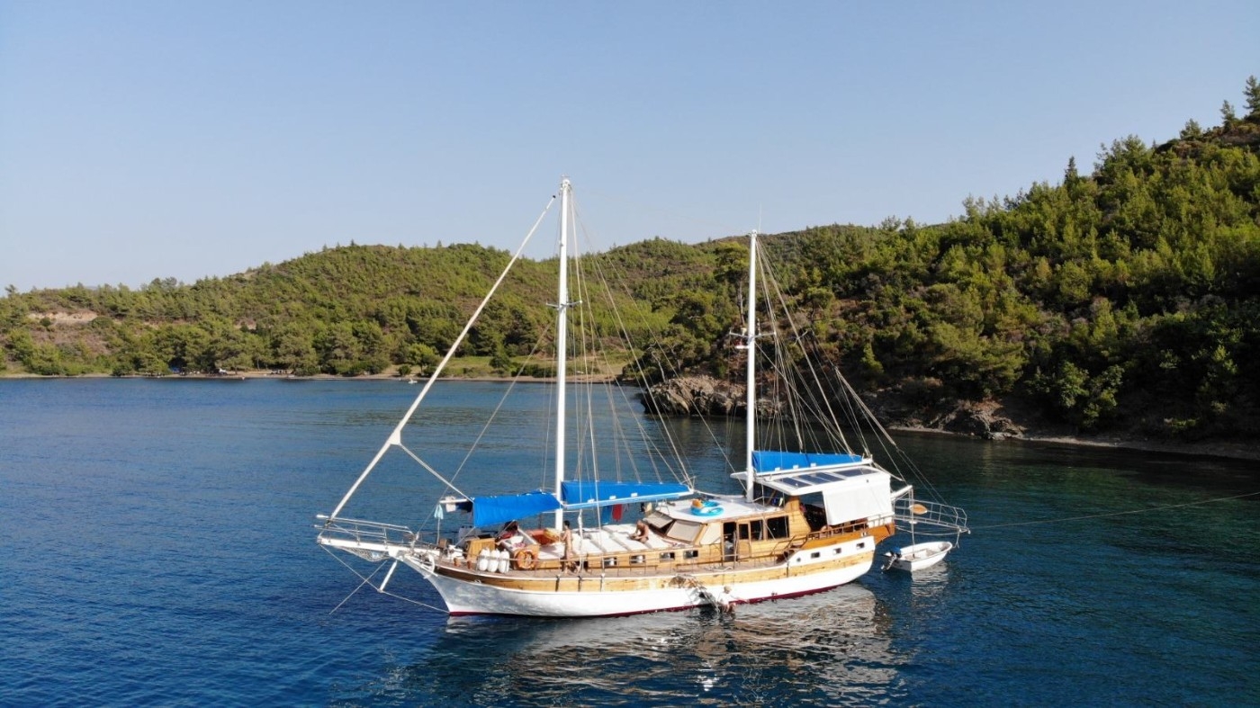 Bodrum'da Eşsiz Bir Deneyim Sunan, 5 Kabinli, Konforlu Gulet