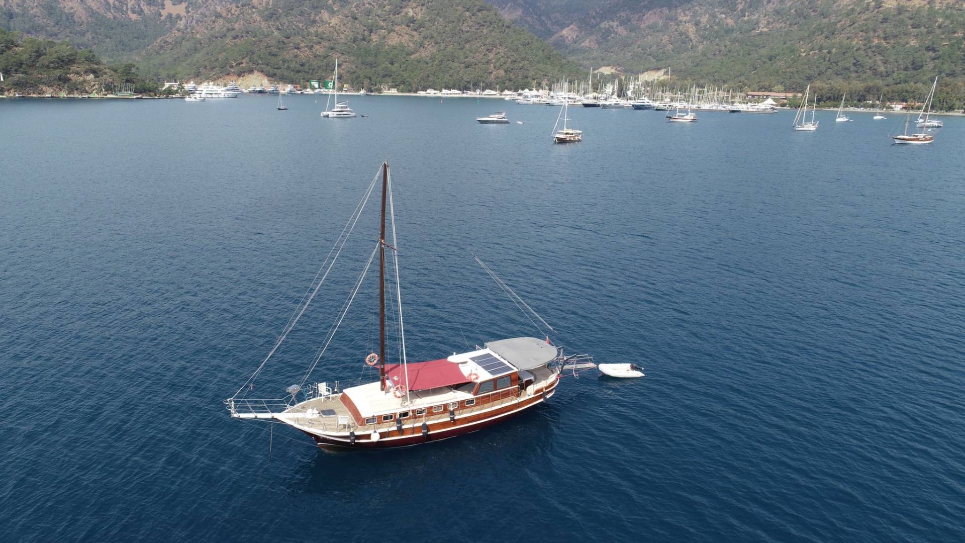 Göcek'in Harika Sularında, Lüks Tasarımlı, Şık Gulet