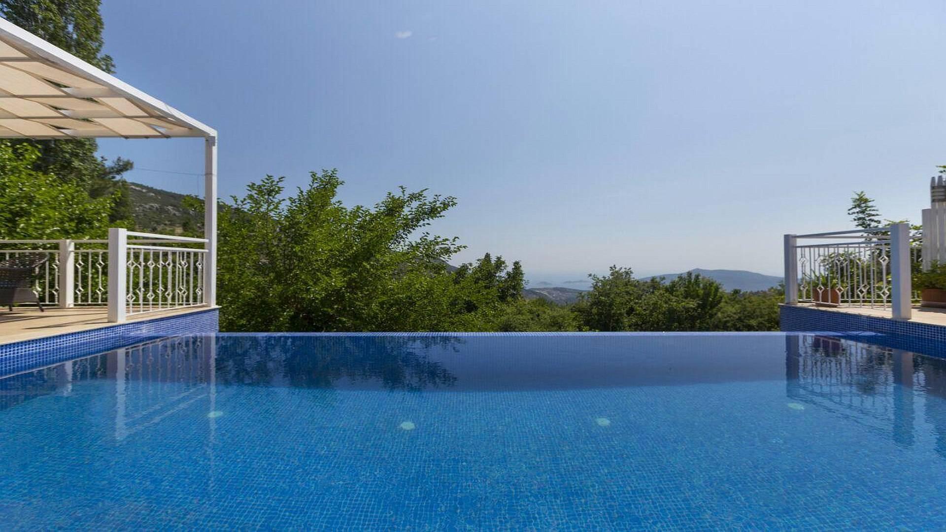 Kaş İslamlar'da Yemyeşil Doğada, Özel Havuzlu, Kiralık Villa-25622