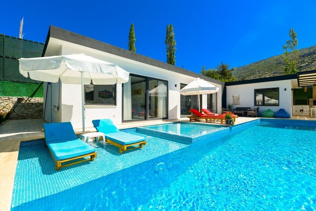 Kaş İslamlar'da Doğa İle İç İçe, Özel Havuzlu, Jakuzili Villa