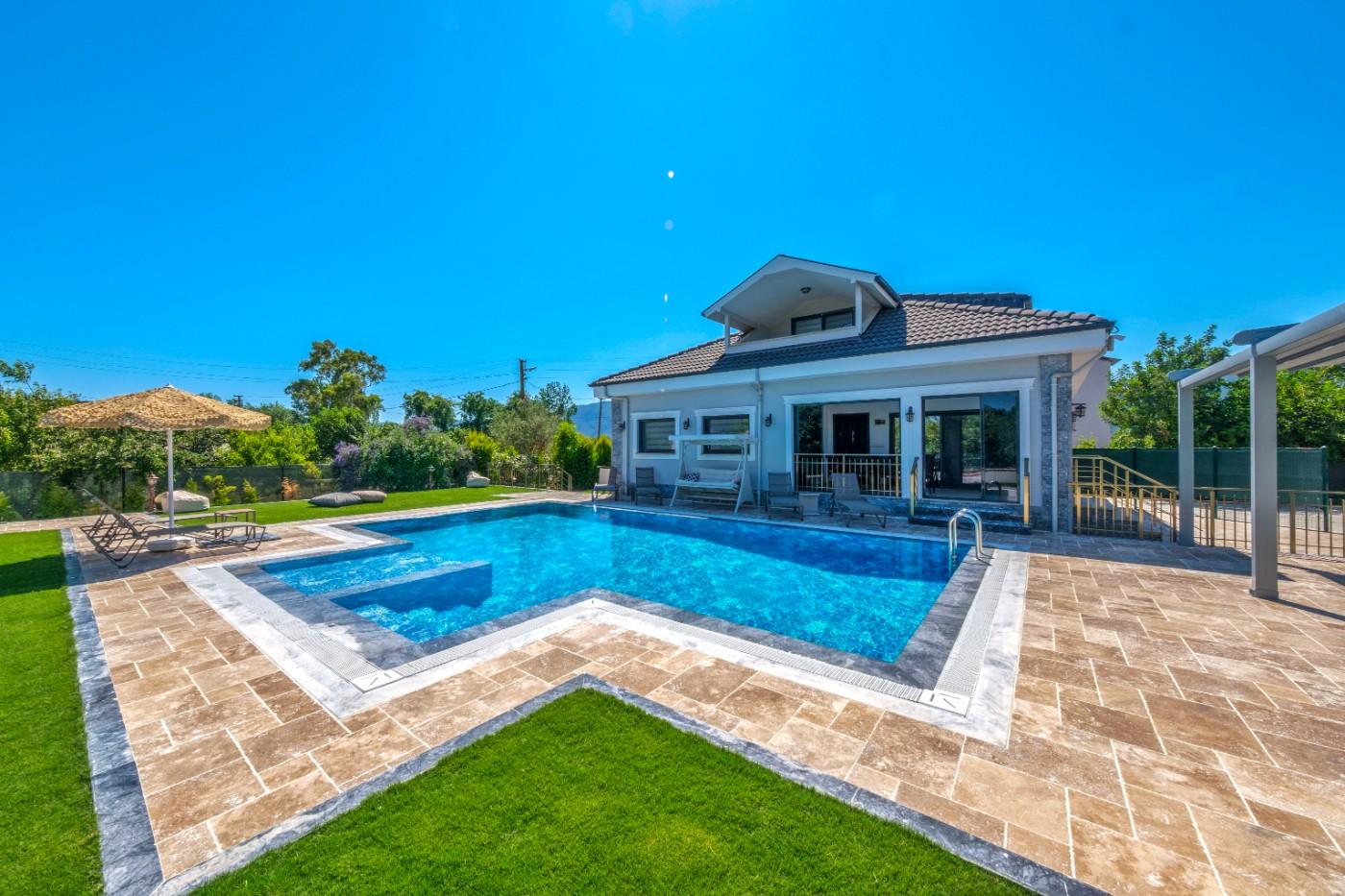 Muğla Ortaca'da Doğa Manzaralı, Özel Havuzlu, Kiralık Villa-21042