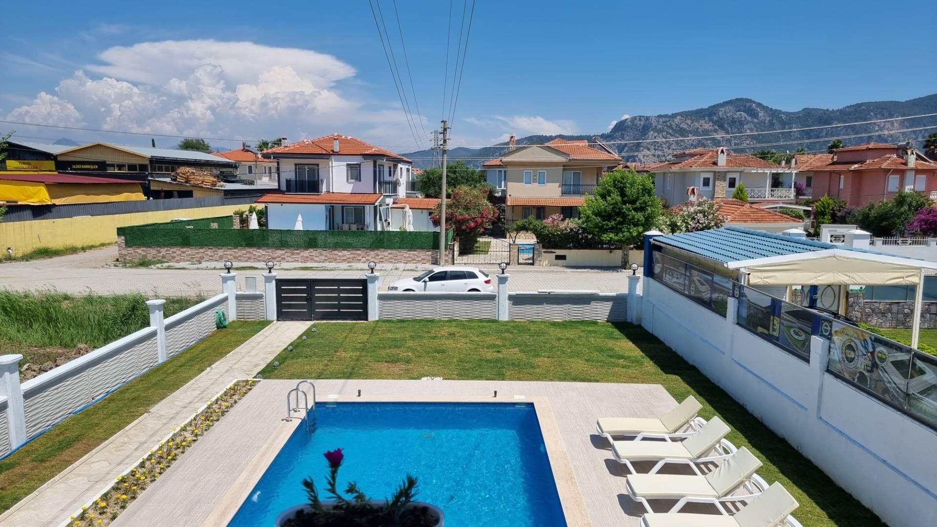 Muğla Ortaca'da Özel Havuzlu, Kalabalık Ailelere Uygun, Şık Villa-27663