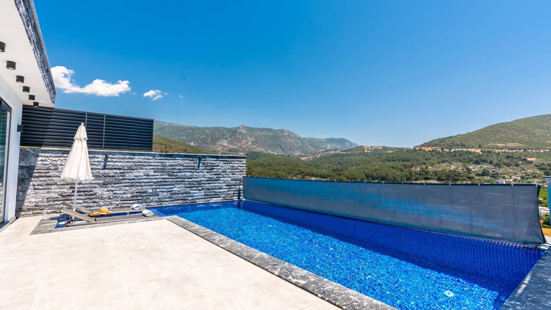 Kalkan Yeşilköy'de Doğa ile İç İçe, Özel Havuzlu, Lüks Kiralık Villa-27521