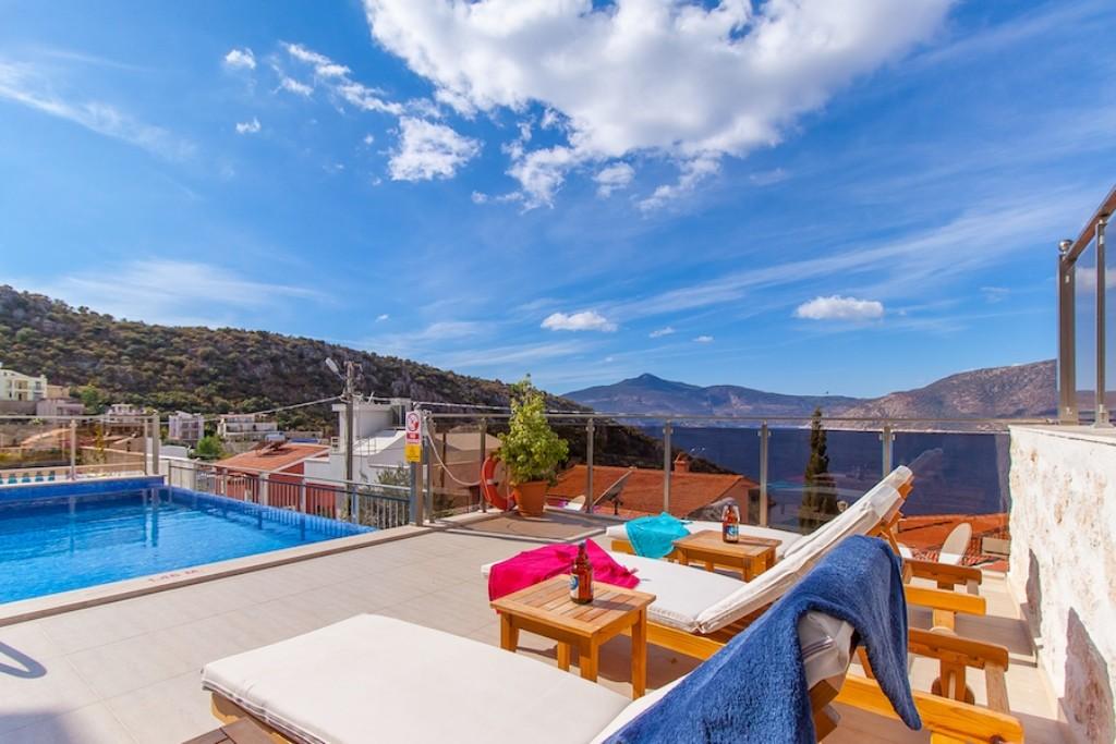 Kaş Kalkan'da Göz Alıcı Deniz Manzaralı, Özel Havuzlu, Şık Villa-12994