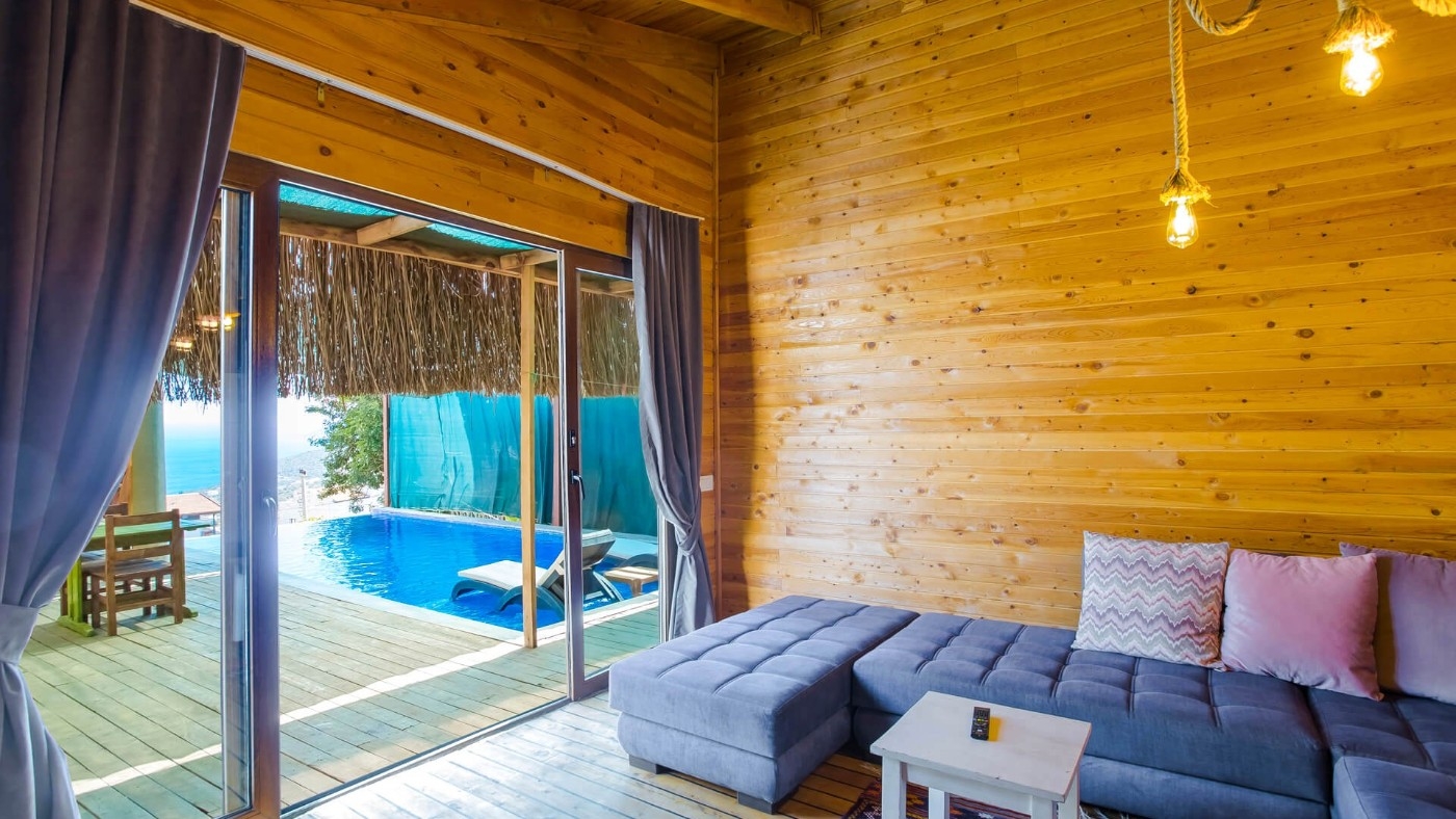 Kalkan Akbel'de Deniz Manzaralı, Özel Havuzlu, Şık Balayı Villası