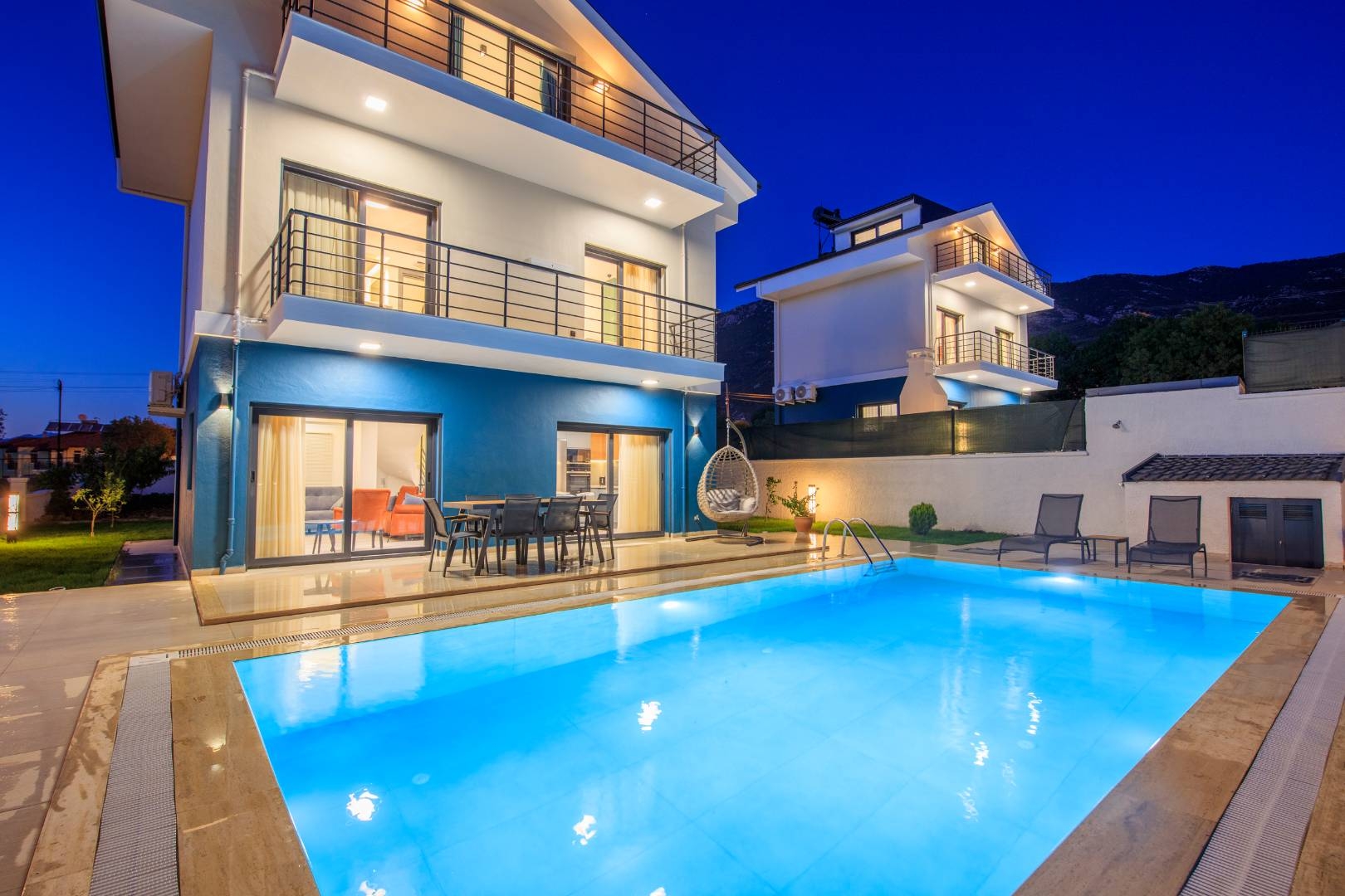 Fethiye Ölüdeniz'de Enfes Doğa İçerisinde, Özel Havuzlu, Modern Villa