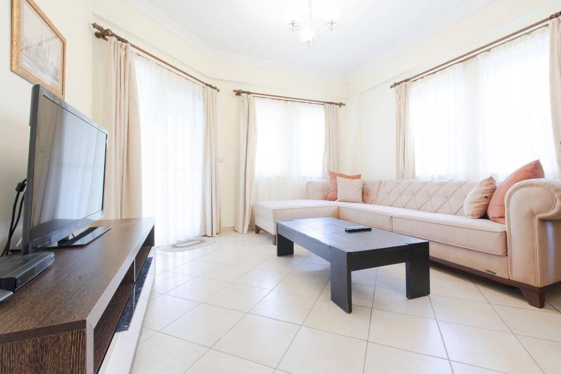 Didim Akbük'te Özel Plajlı Tesiste, Bahçeli Şık Yazlık -14599