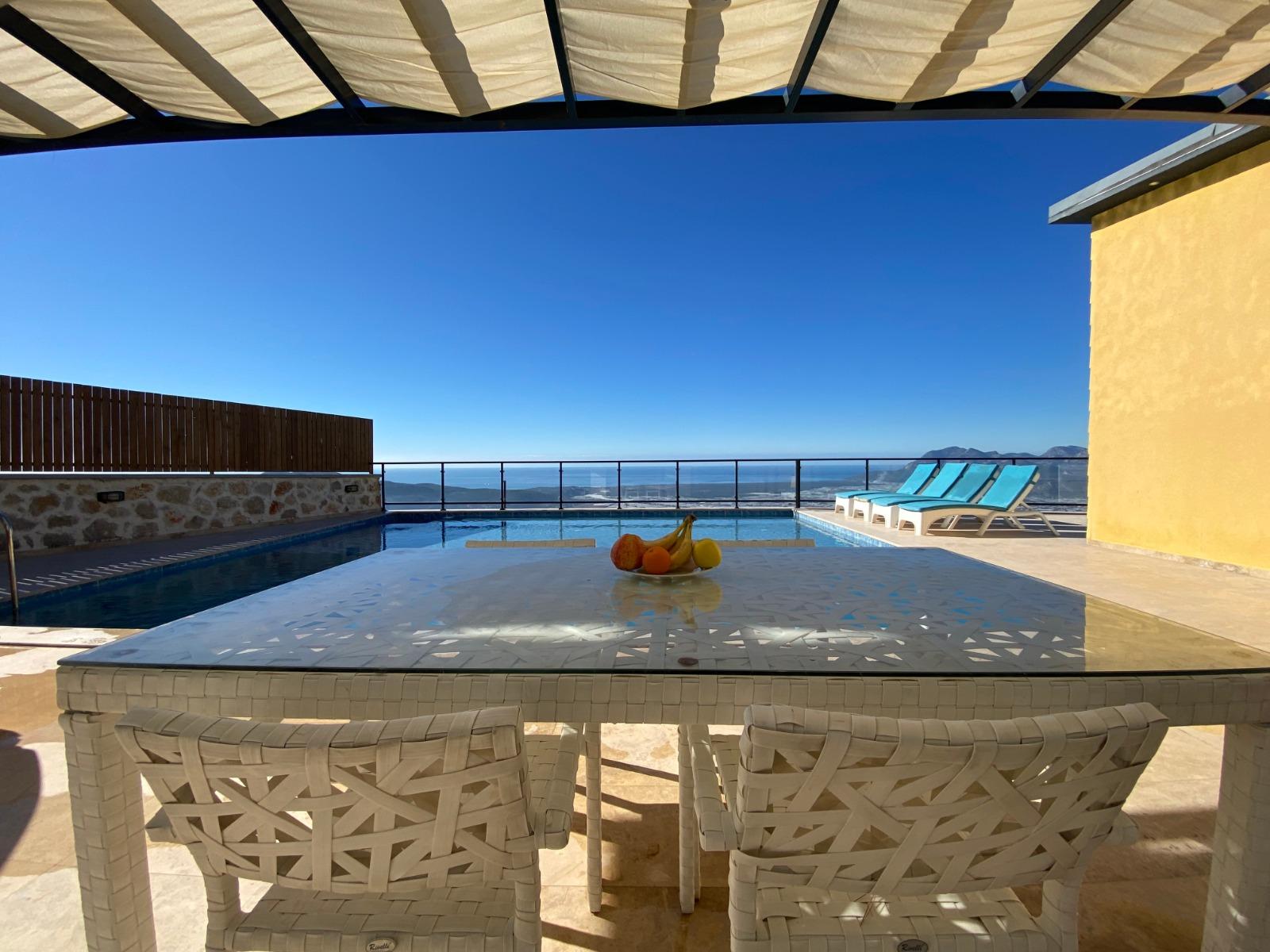 Kaş Üzümlü'de Doğanın İçinde, Özel Havuzlu, 4 Kişilik Villa-24409