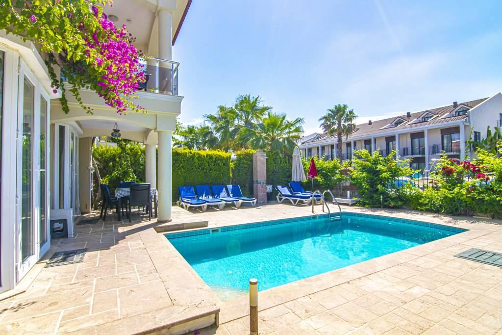 Fethiye'de Çalış Plajı'na Sıfır, Özel Havuzlu, Kiralık Villa-29571