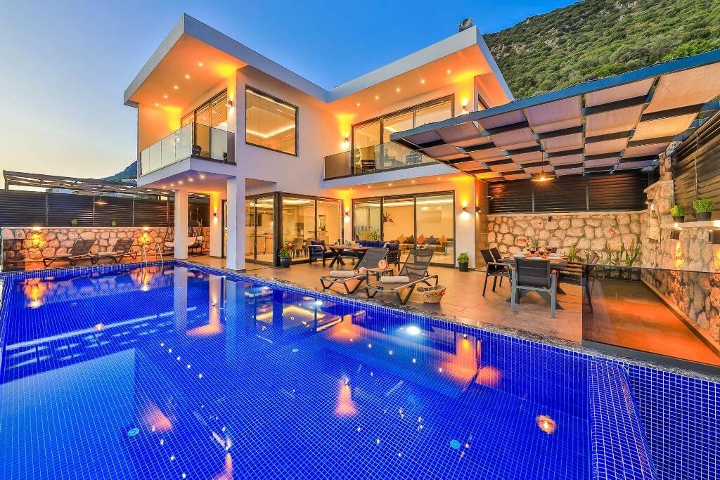 Kaş Bezirgan'da Muhteşem Deniz Manzaralı, Özel Havuzlu, Lüks Villa-30305