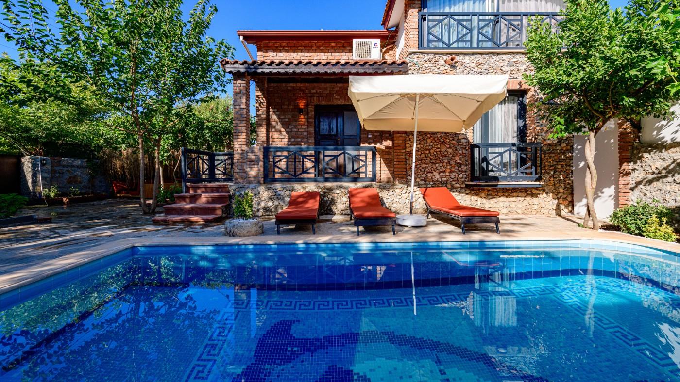 Fethiye Kayaköy'de Tarihi Rum Evleri Manzaralı, Bahçeli Villa-16274