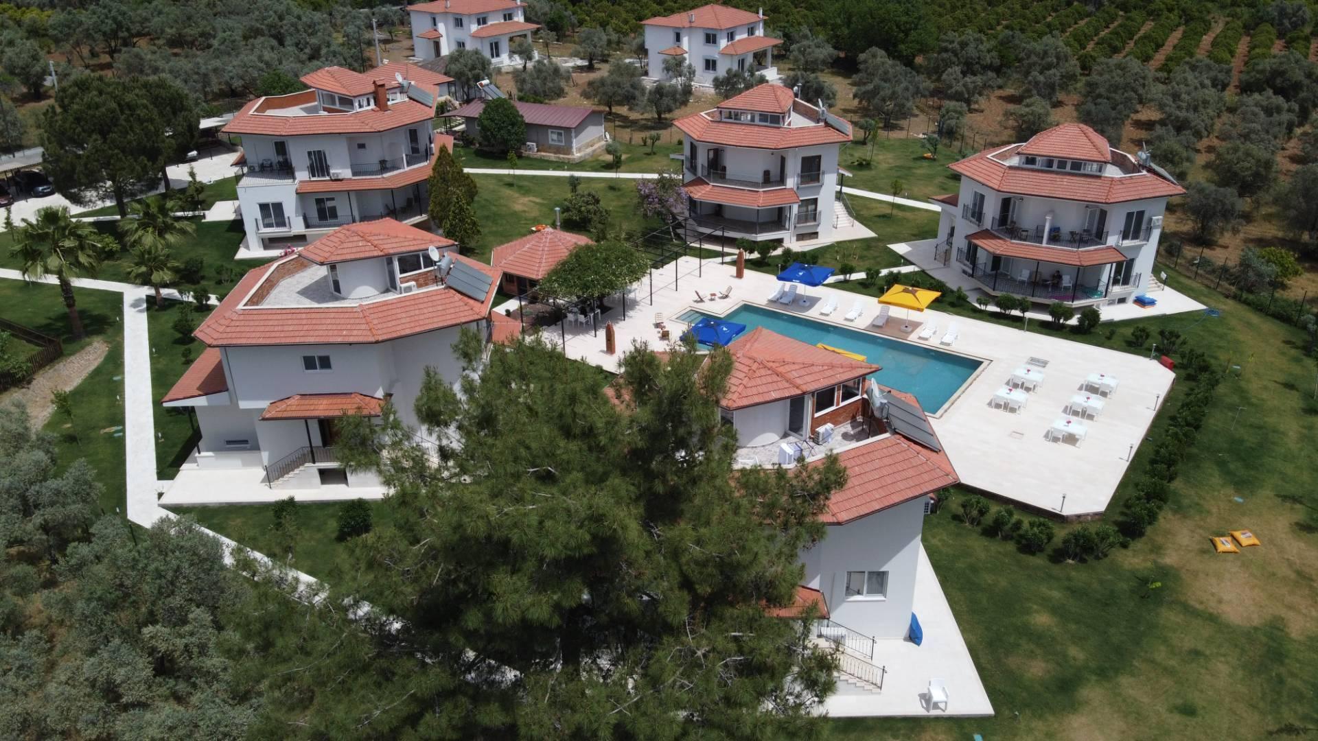 Muğla Köyceğiz'de Tesis İçerisinde, Ortak Havuzlu, Kiralık Villa-27715