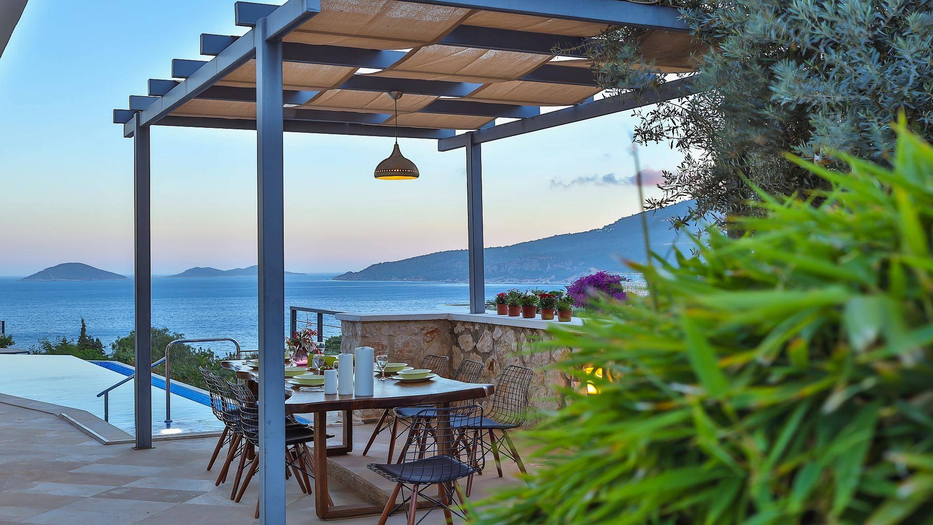 Kaş Kalkan'da Enfes Doğa Manzaralı, Özel Havuzlu, Kiralık Villa