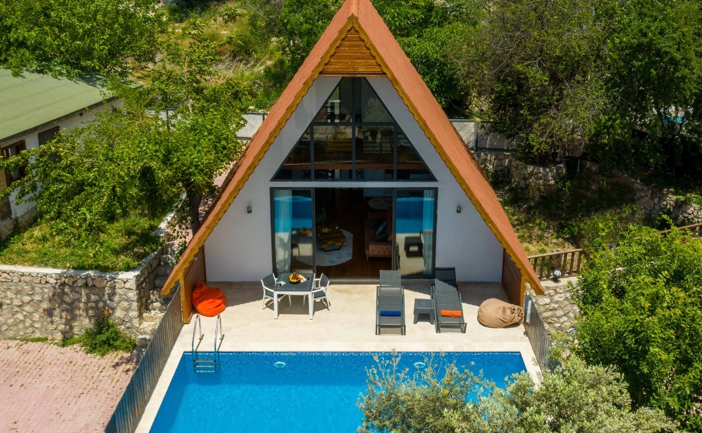 Kaş İslamlar'da Enfes Doğa Manzaralı, Özel Havuzlu, Balayı Villası