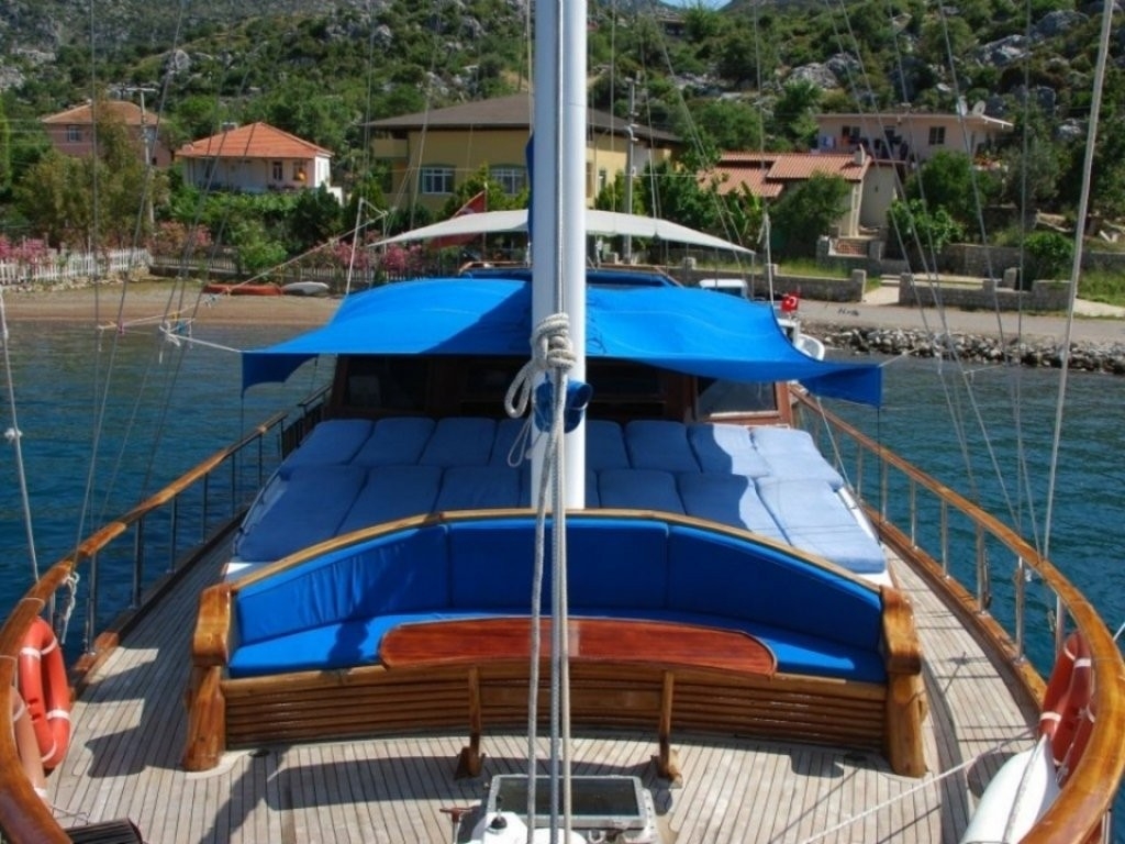 Muğla Fethiye'de, 16 Kişilik, Geniş Tasarıma Sahip, Konforlu Gulet