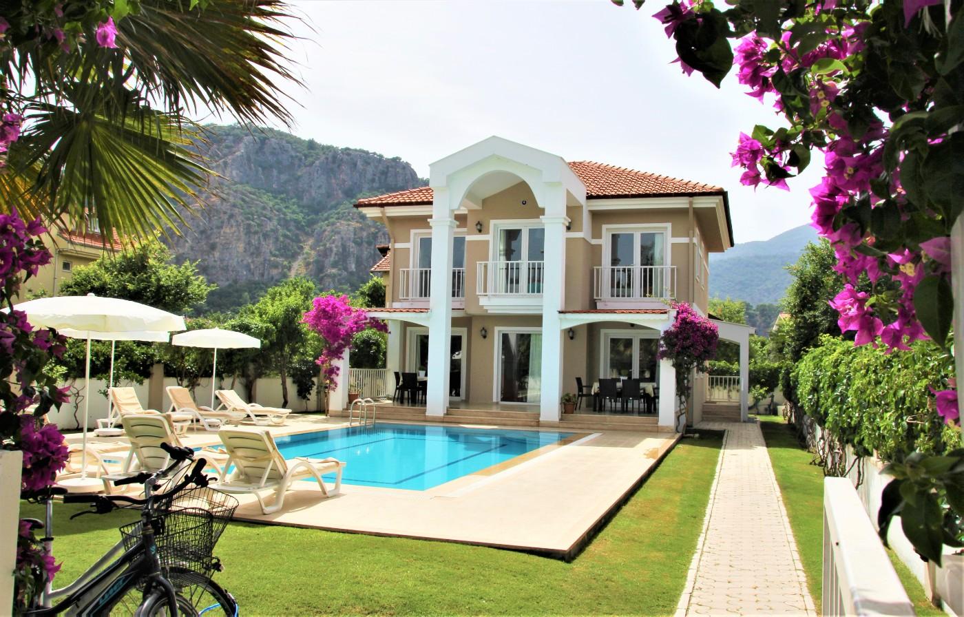Dalyan'da Sakin Konumda, Özel Havuz ve Bahçeli, Müstakil, Şık Villa-17624