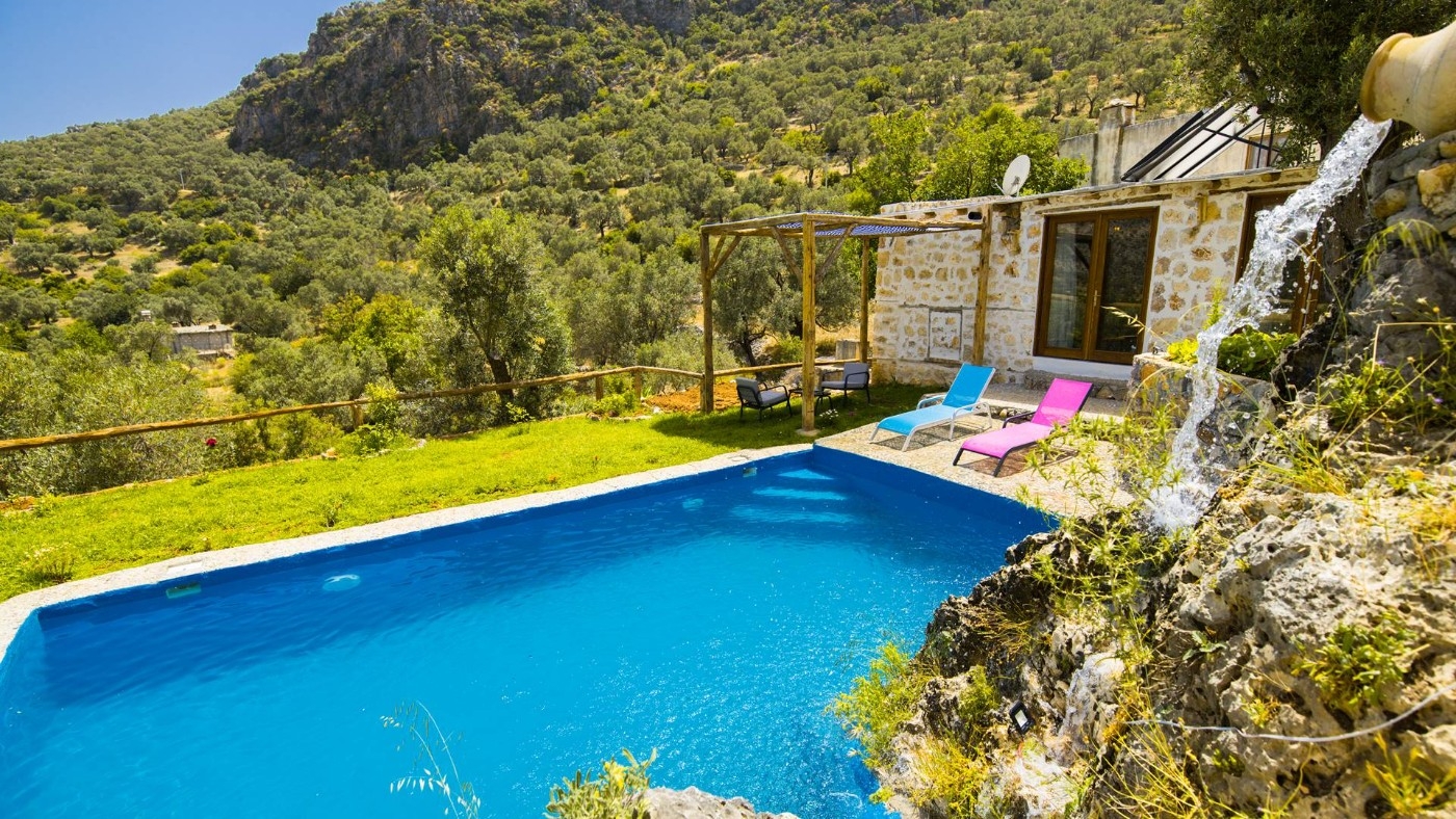Kalkan Ulugöl'de Doğa İçerisinde, Özel Havuzlu, Lüks Balayı Villası