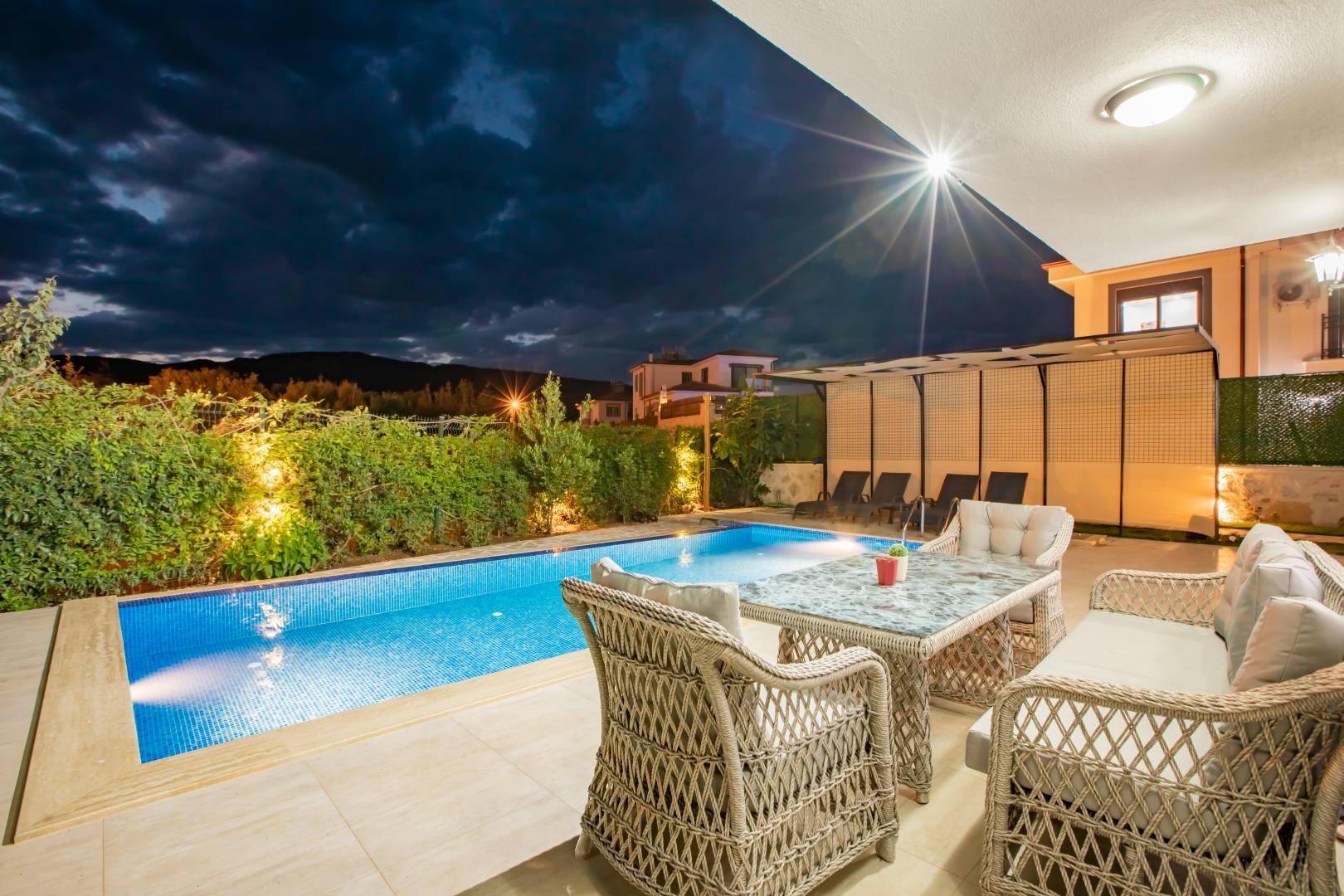 Kaş Andifli'de Özel Havuzlu, Jakuzili, 4 Kişi Kapasiteli Kiralık Villa