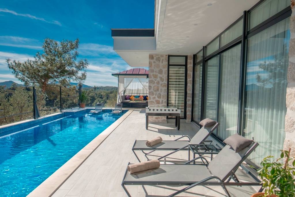 Kaş İslamlar'da Doğayla Baş Başa, Özel Havuzlu, Lüks Villa