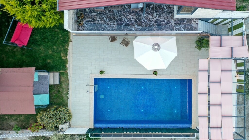 Kaş İslamlar'da Doğayla İç İçe, Özel Havuzlu, Kiralık Villa