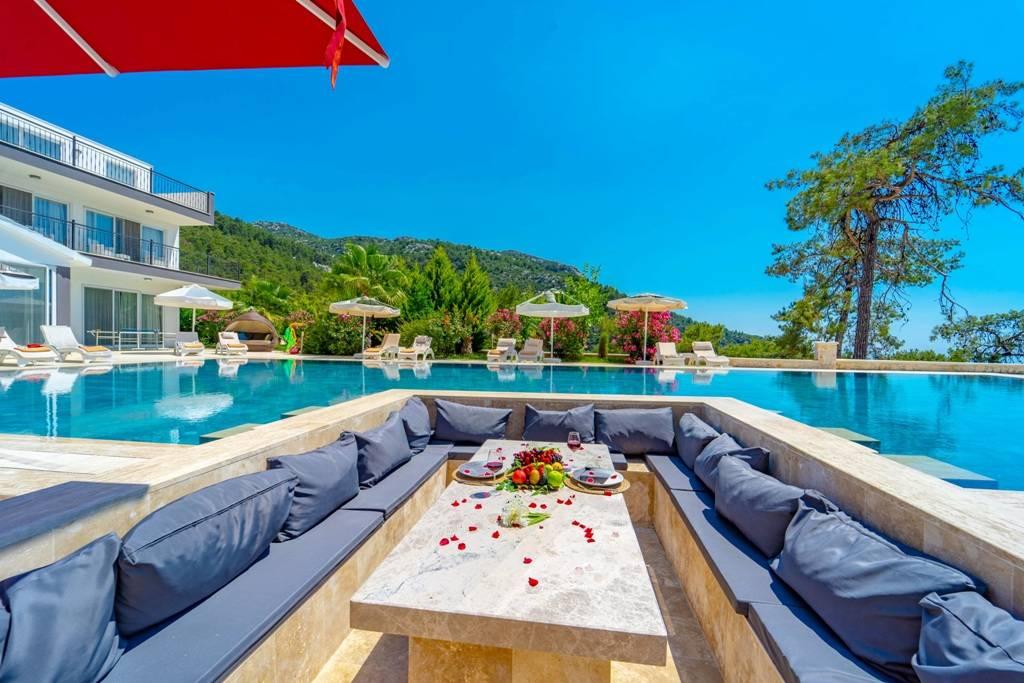 Kaş İslamlar'da Kalabalık Ailelere Uygun, Özel Havuzlu, Kiralık Villa-24299