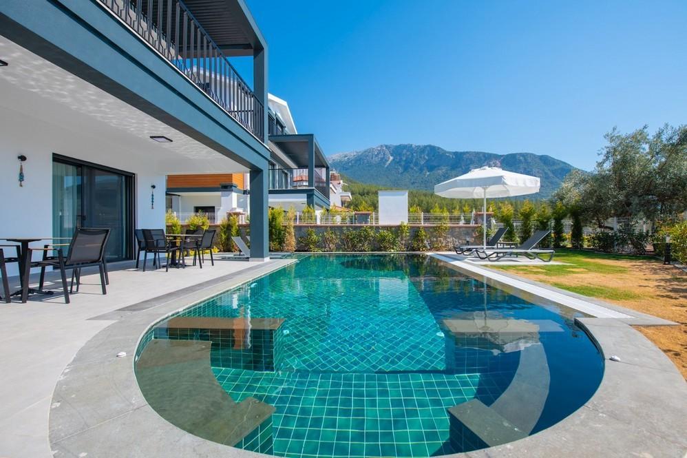 Fethiye Ölüdeniz'de Geniş Bahçeli, Özel Havuzlu, Jakuzili, Şık Villa-22250